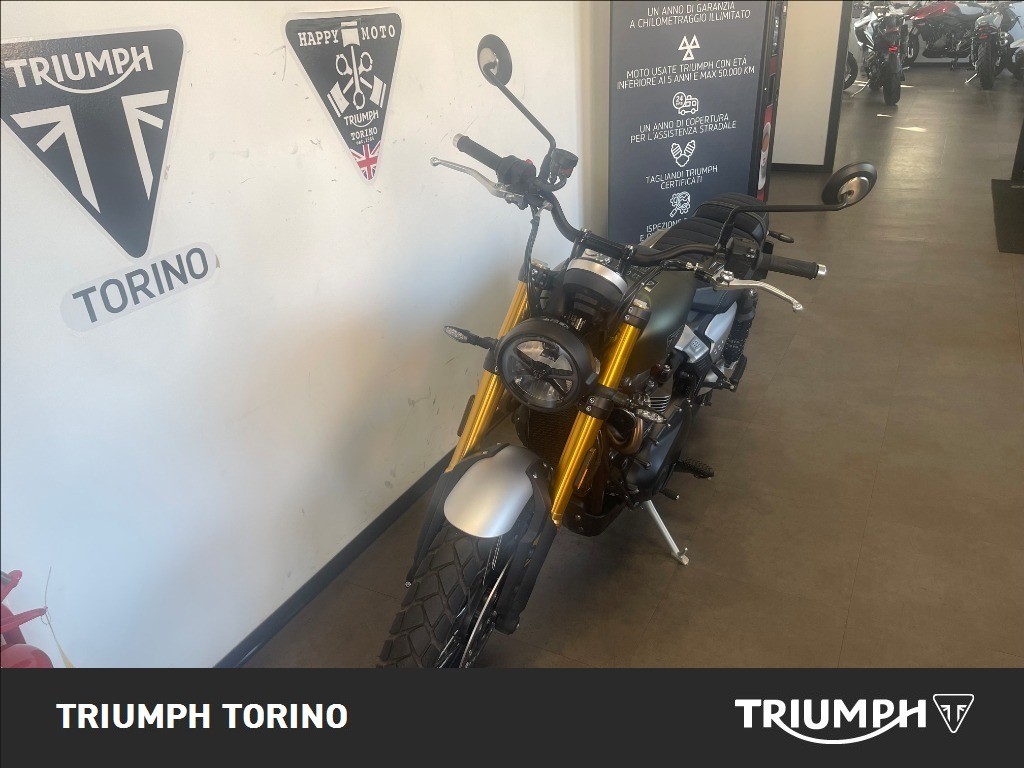 TRIUMPH Scrambler 900 Matt Khaki Green / Matt Phantom Black Abs