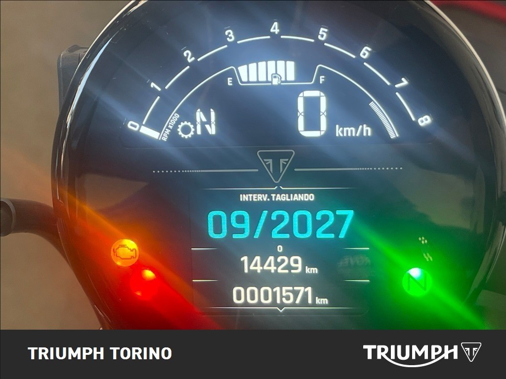 TRIUMPH Scrambler 900 Matt Khaki Green / Matt Phantom Black Abs