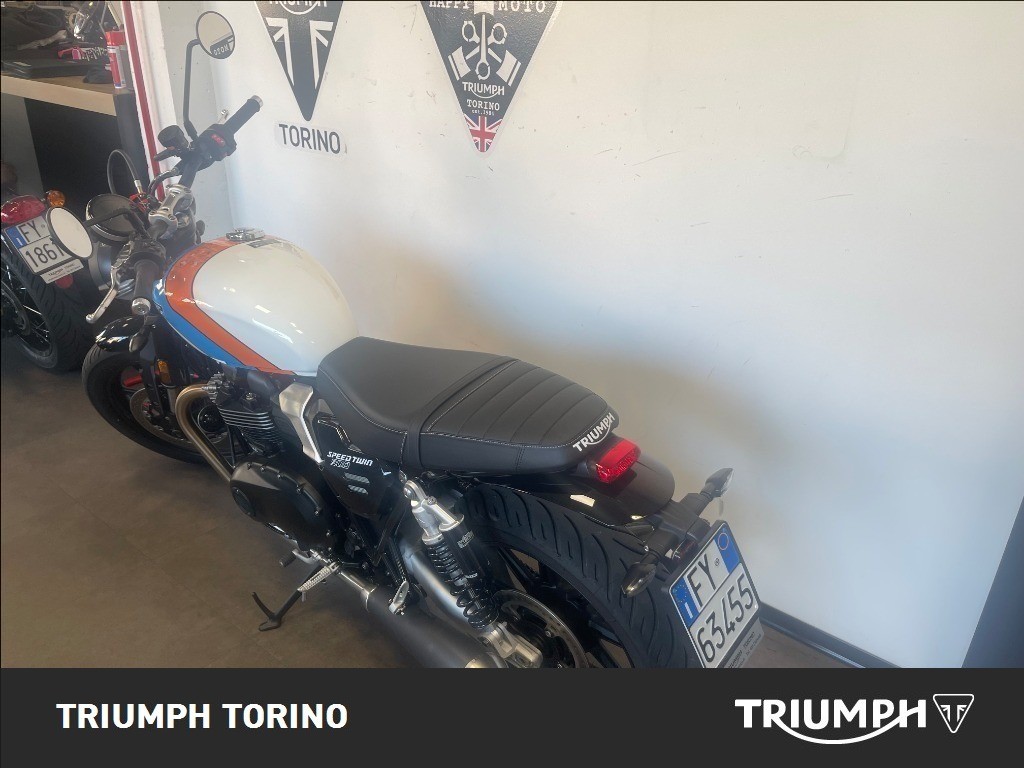 TRIUMPH Speed Twin 900 Pure White/Blue/Orange Abs