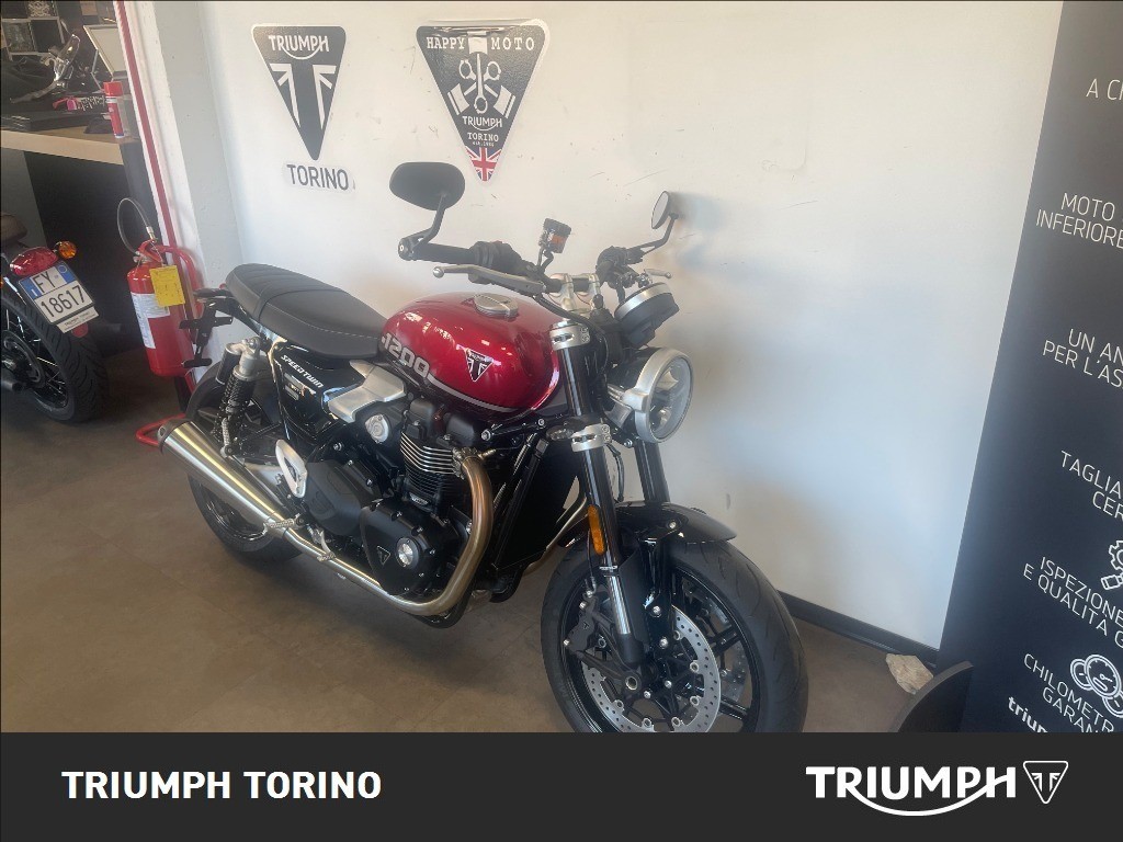 TRIUMPH Speed Twin 1200 Carnival Red/Sapphire Black Abs