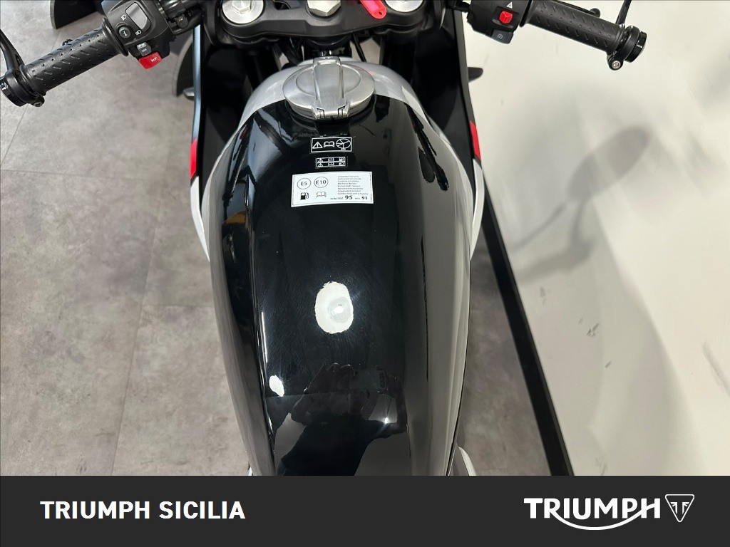 TRIUMPH Thruxton 400 Phantom Black / Aluminium Silver Abs