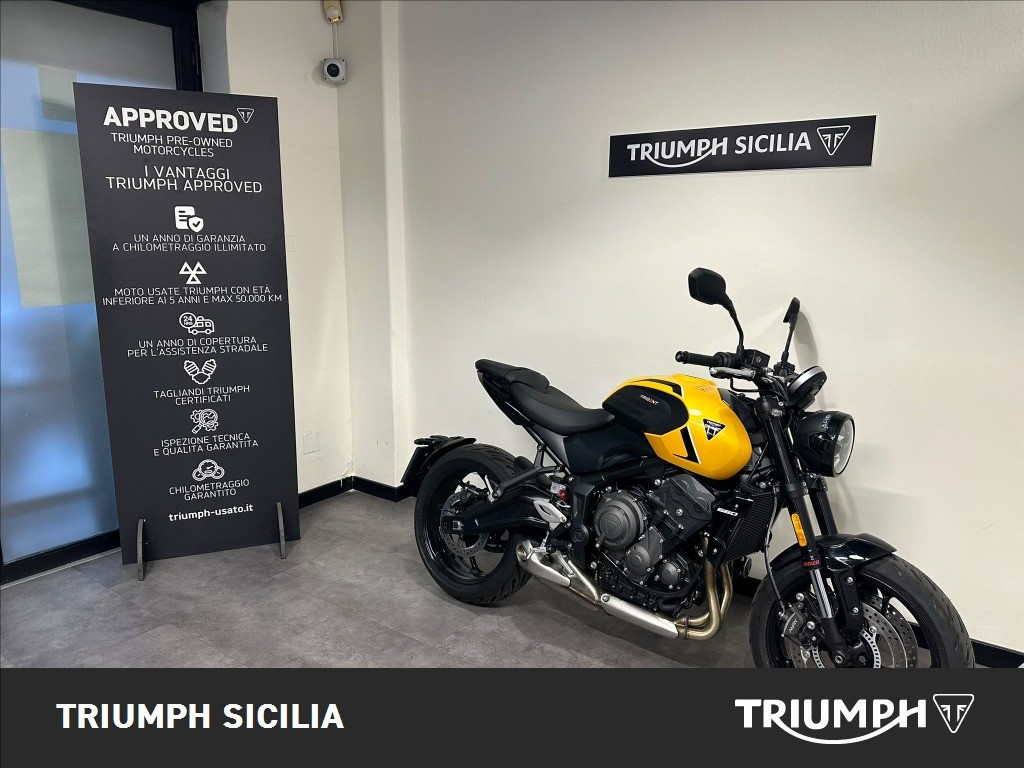 TRIUMPH Trident 660 Cosmic Yellow Abs