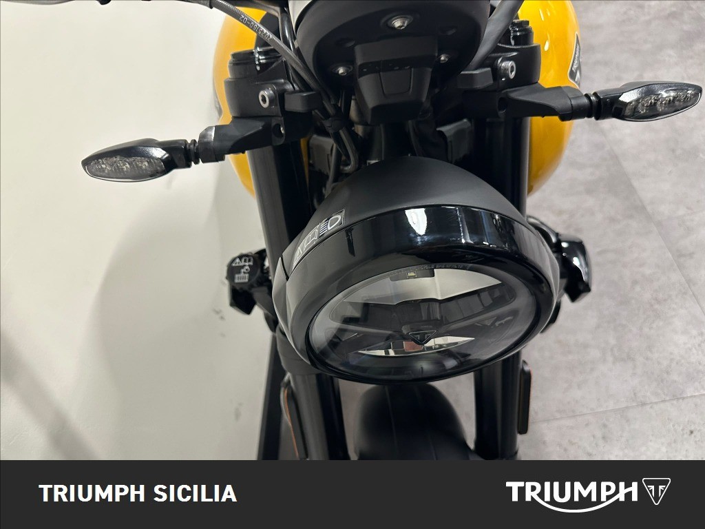 TRIUMPH Trident 660 Cosmic Yellow Abs