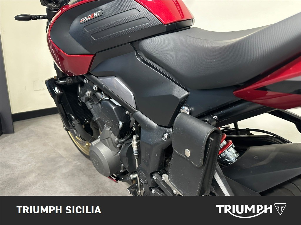 TRIUMPH Trident 800 Carnival Red Abs