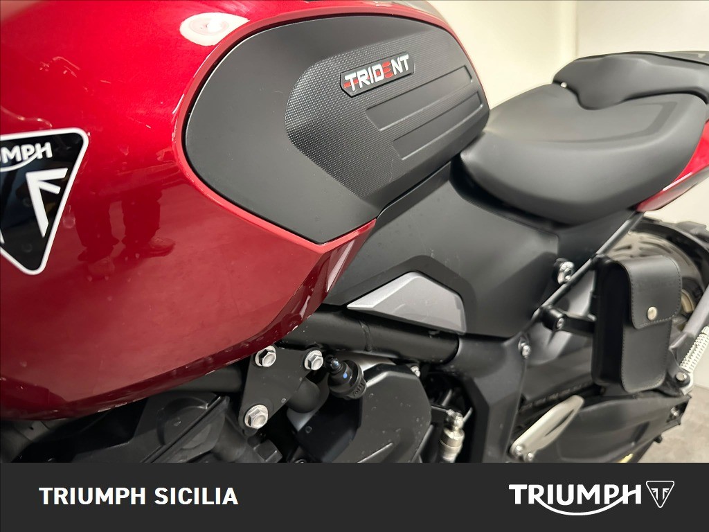 TRIUMPH Trident 800 Carnival Red Abs