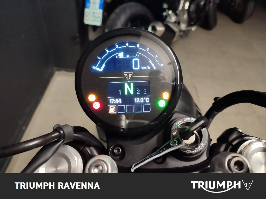 TRIUMPH Speed Twin 900 Phantom Black/Aurum Gold Abs