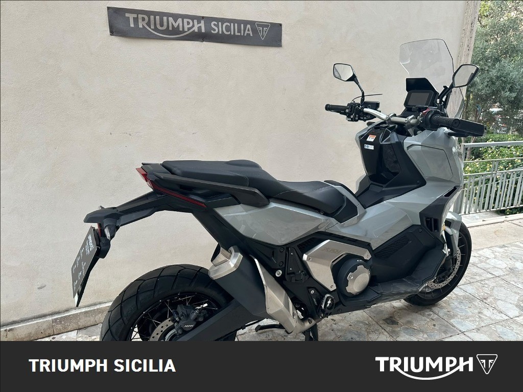 HONDA X-ADV 750 DCT Abs