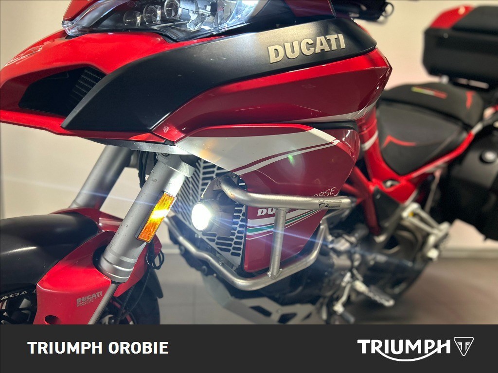 DUCATI Multistrada 1200 S Red