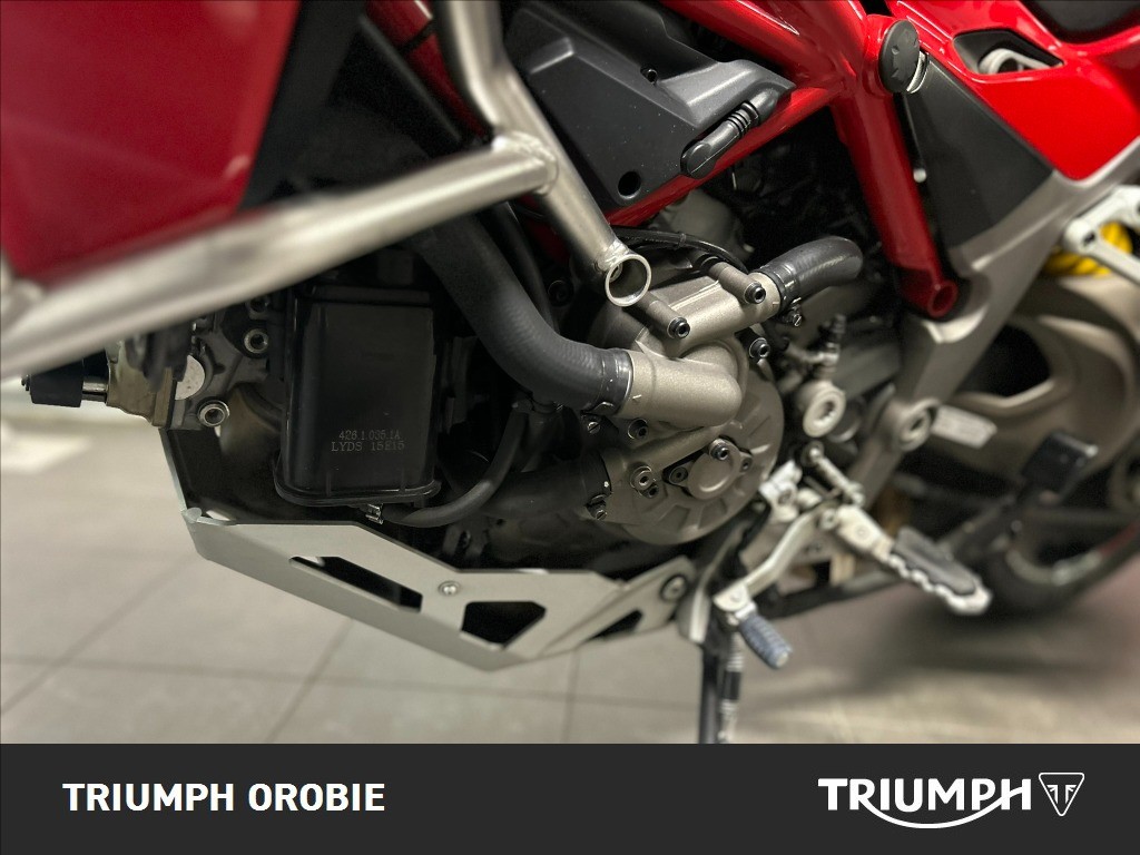 DUCATI Multistrada 1200 S Red
