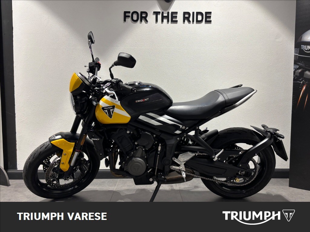 TRIUMPH Trident 660 Cosmic Yellow / Sapphire Black Abs