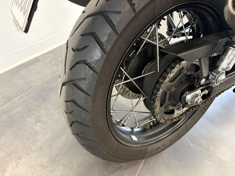 TRIUMPH Street Scrambler 900 
