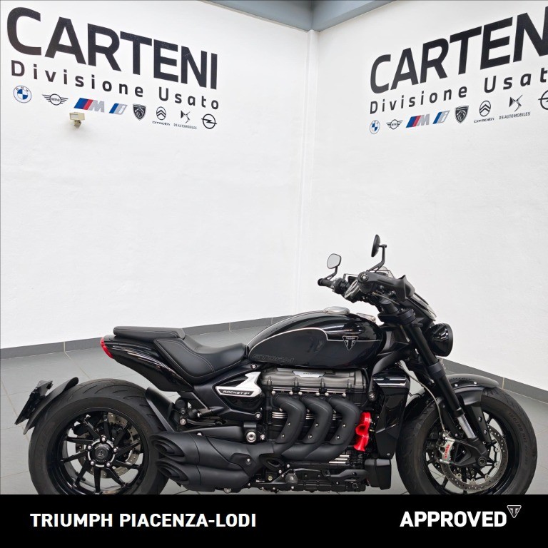 TRIUMPH Rocket III 2500 Storm R