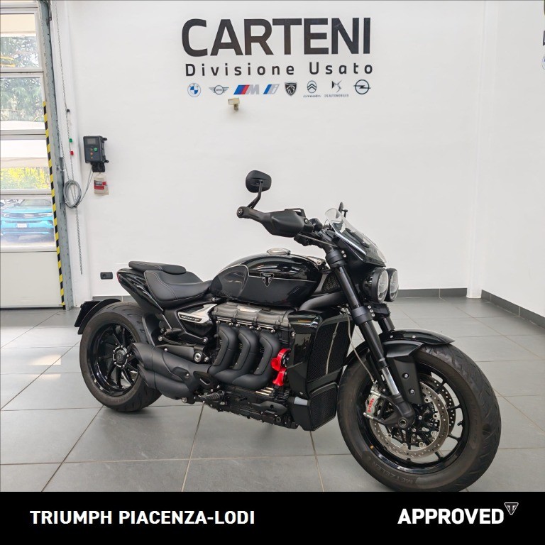 TRIUMPH Rocket III 2500 Storm R